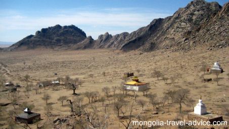 mongolia photos gobi desert temples
